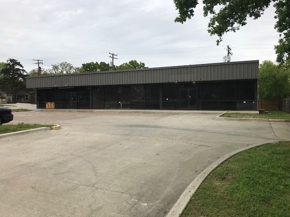 Retail Center | 4405 College Main Street | Bryan, TX: 4405 College Main Street, Bryan, TX 77801